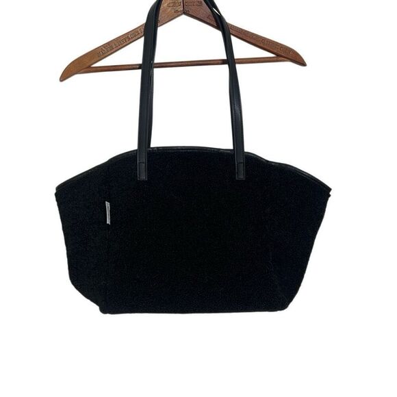 Neiman Marcus Black Shearling Sherpa Tote Bag - Picture 1 of 5